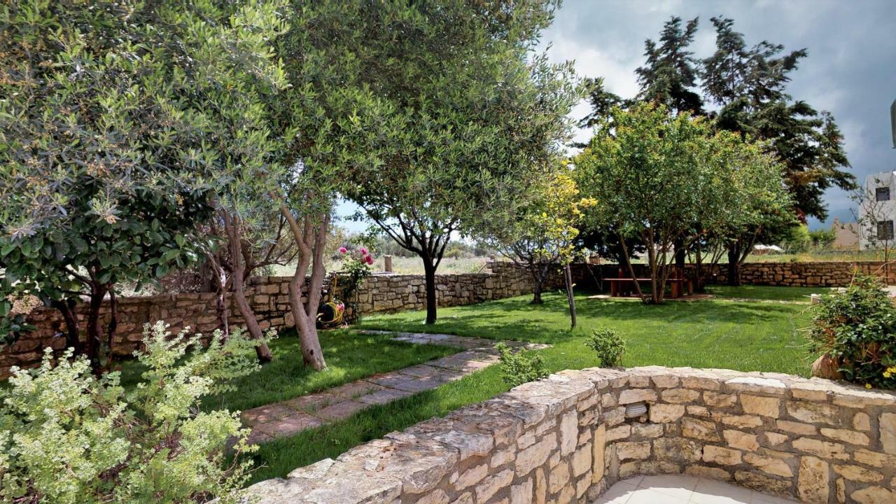 Villa Eleni Aszpruliáni Kültér fotó