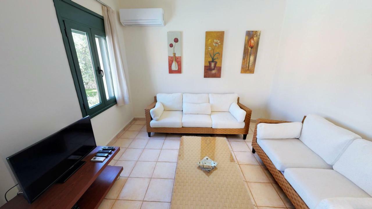 Villa Eleni Aszpruliáni Kültér fotó