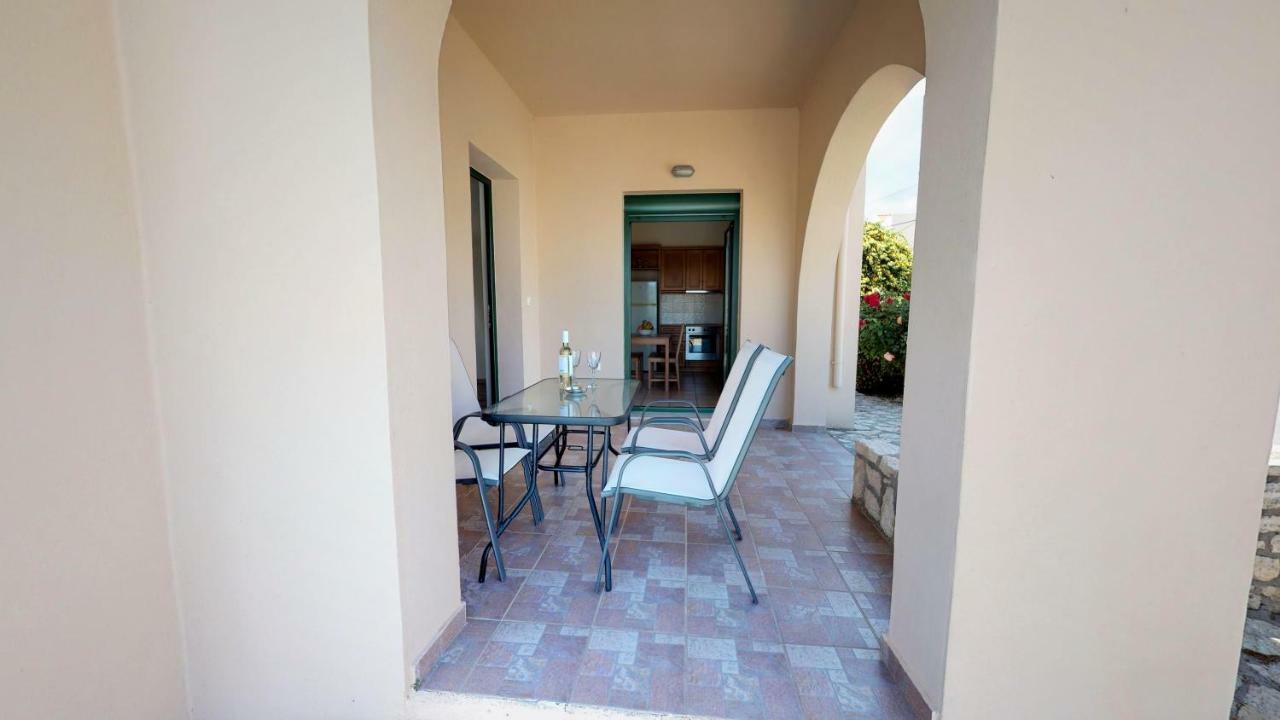 Villa Eleni Aszpruliáni Kültér fotó